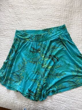 Glo Fashion Tropical Palm Print Shorts